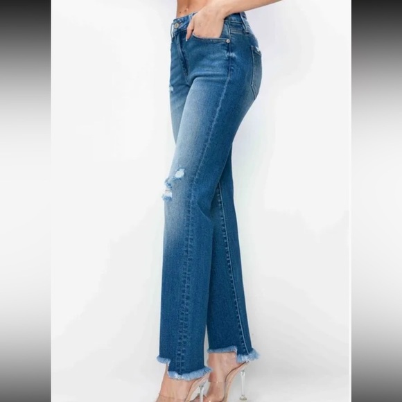 New High waisted women’s Blue Jeans by bytos - Picture 3 of 3